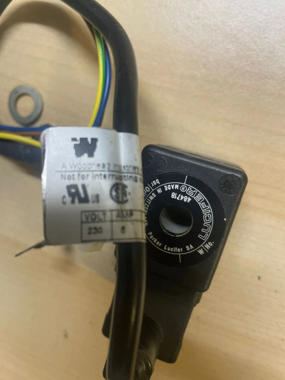Parker 493500T4 F Lucifer Solenoid Valve: 11W, 110-115V @ 50Hz, 484718