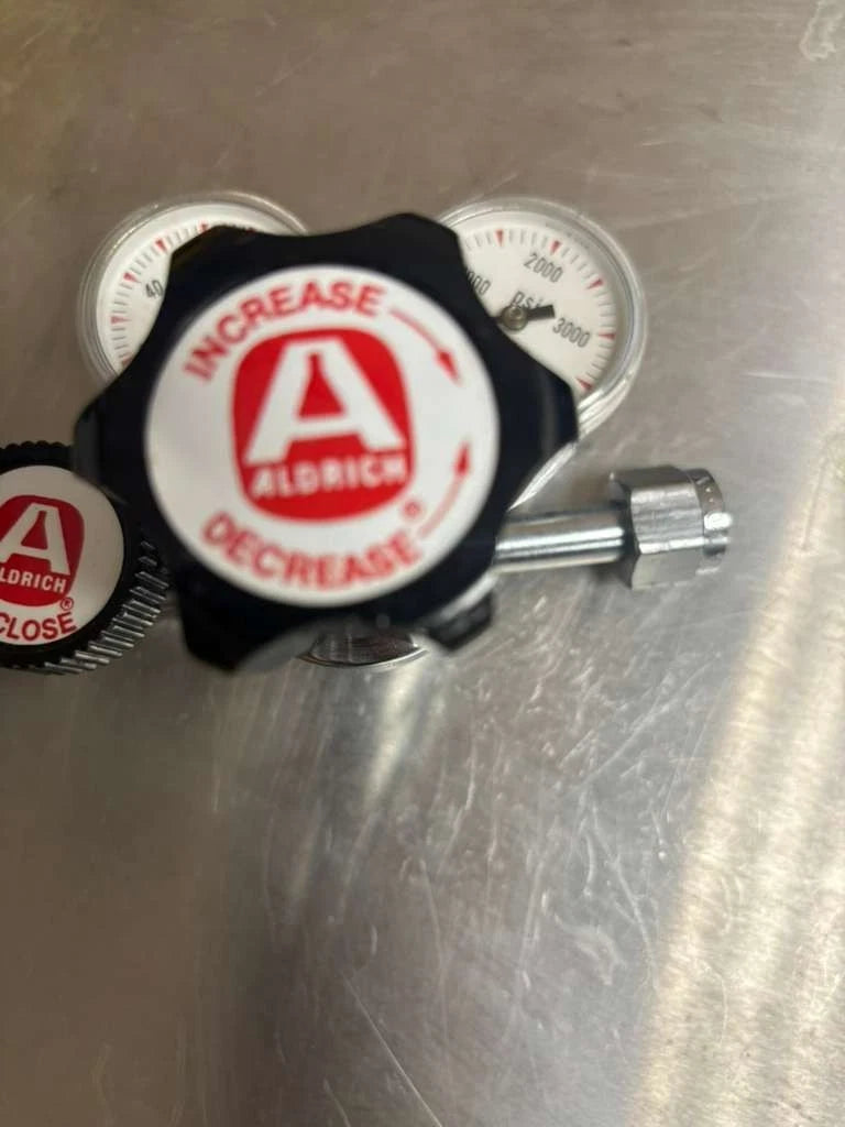 Aldrich Compressed Gas Regulator for Inert Gas 3000 Psig