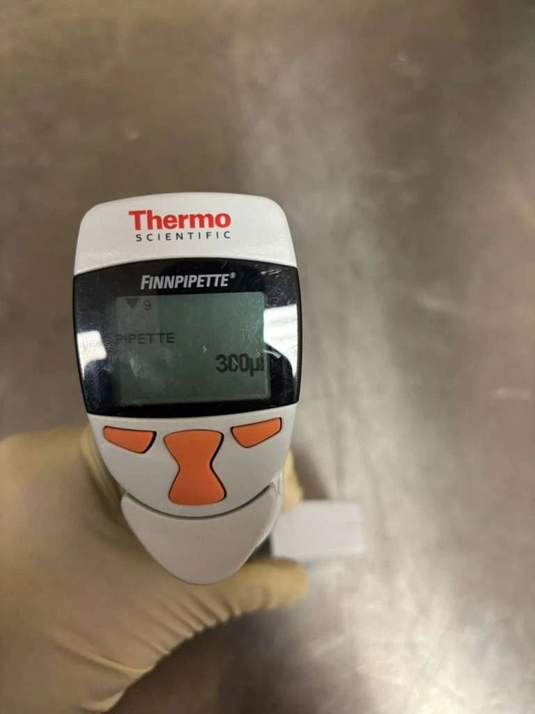 THERMO SCIENTIFIC FINNPIPETTE 5-50 - 30-300 uL 12 Channel Electronic Pipette