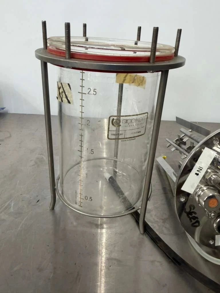 Applikon Biotechnology 3L Glass Bioreactor Vessel with Stainless Steel Headplate