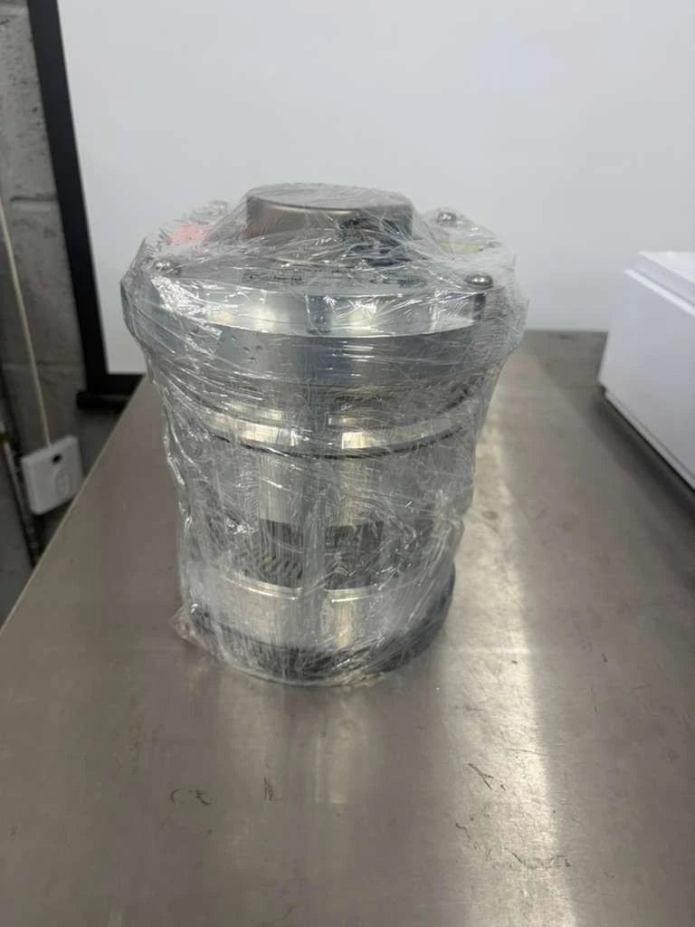 TW 220/150 S TURBOVAC Leybold 1143 Turbomolecular Pump Turbo ## Refurbished ###