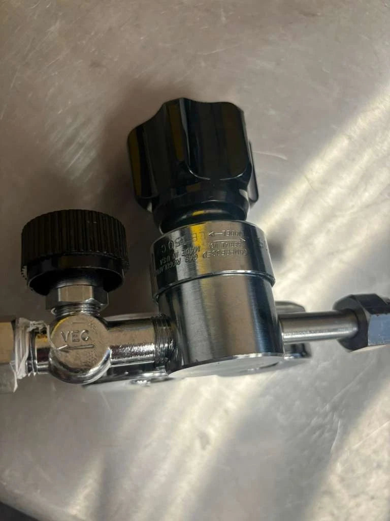 Aldrich Compressed Gas Regulator for Inert Gas 3000 Psig