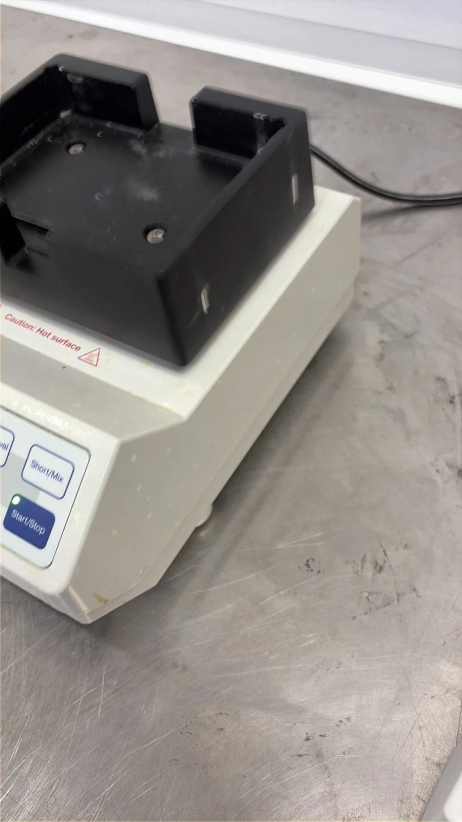 Eppendorf ThermoMixer R 5355 heat/cool shaker mixer with MTP micro plate block