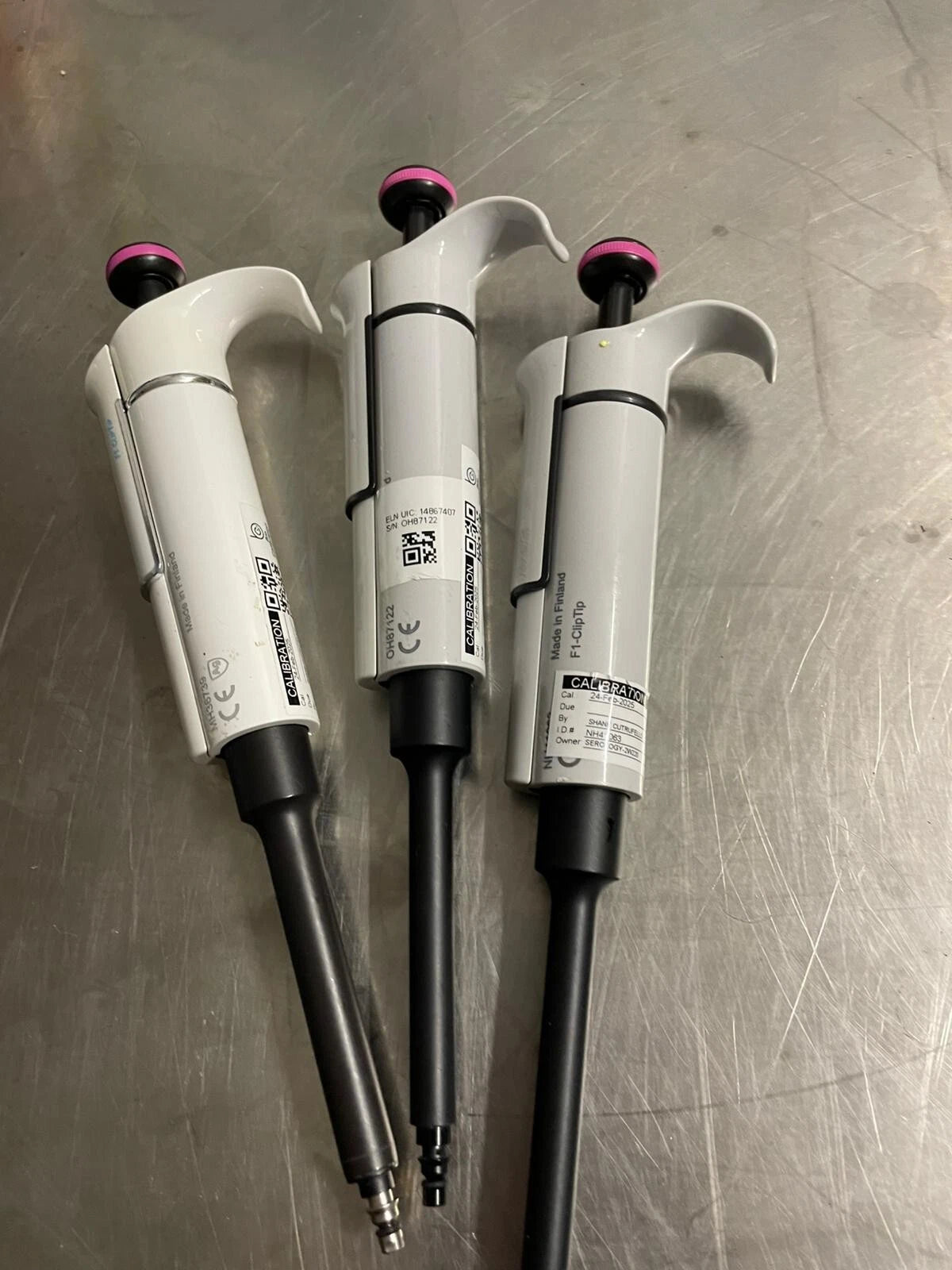 lot of 3 Thermo Scientific™ F1-ClipTip™ 2- 20 uL Single Channel Pipette