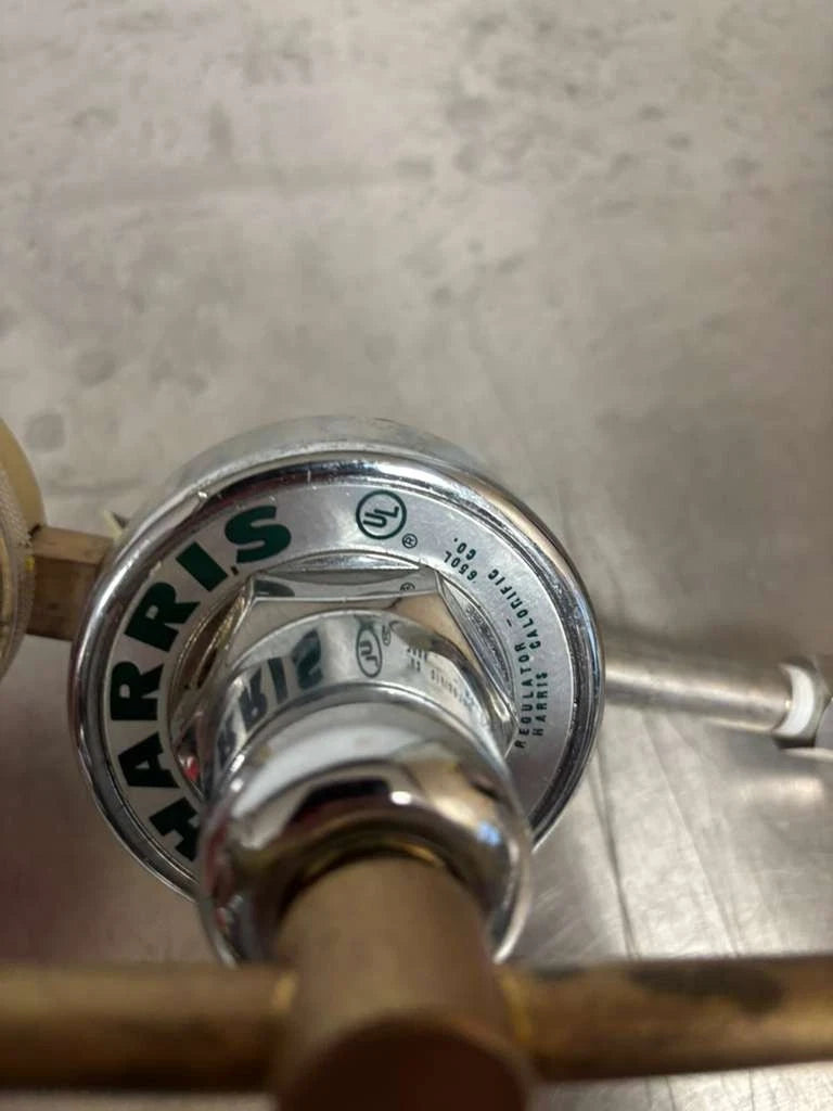 Harris 47-200-CR Compressed Gas Regulator With Connect MERIT-304/304L