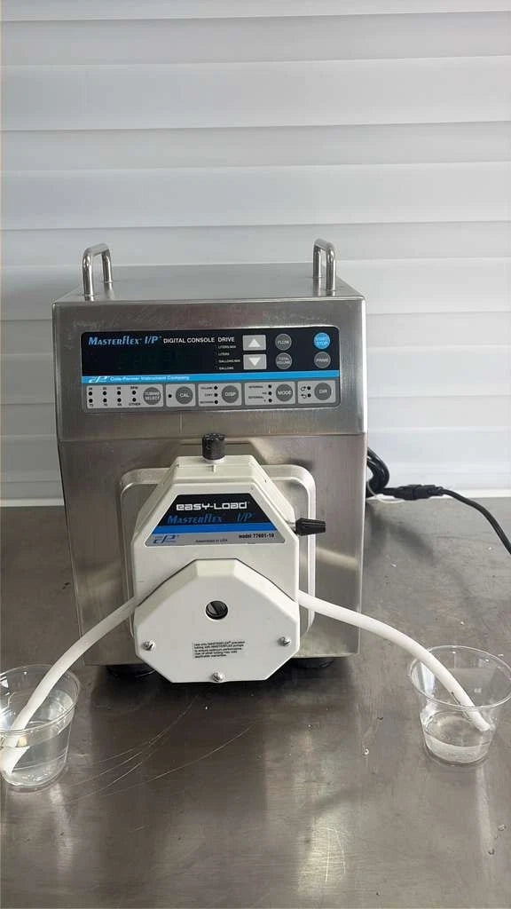 Cole Parmer 77420 00 Peristaltic Pump w/ Masterflex I/P 77601-10 Easy Load Head