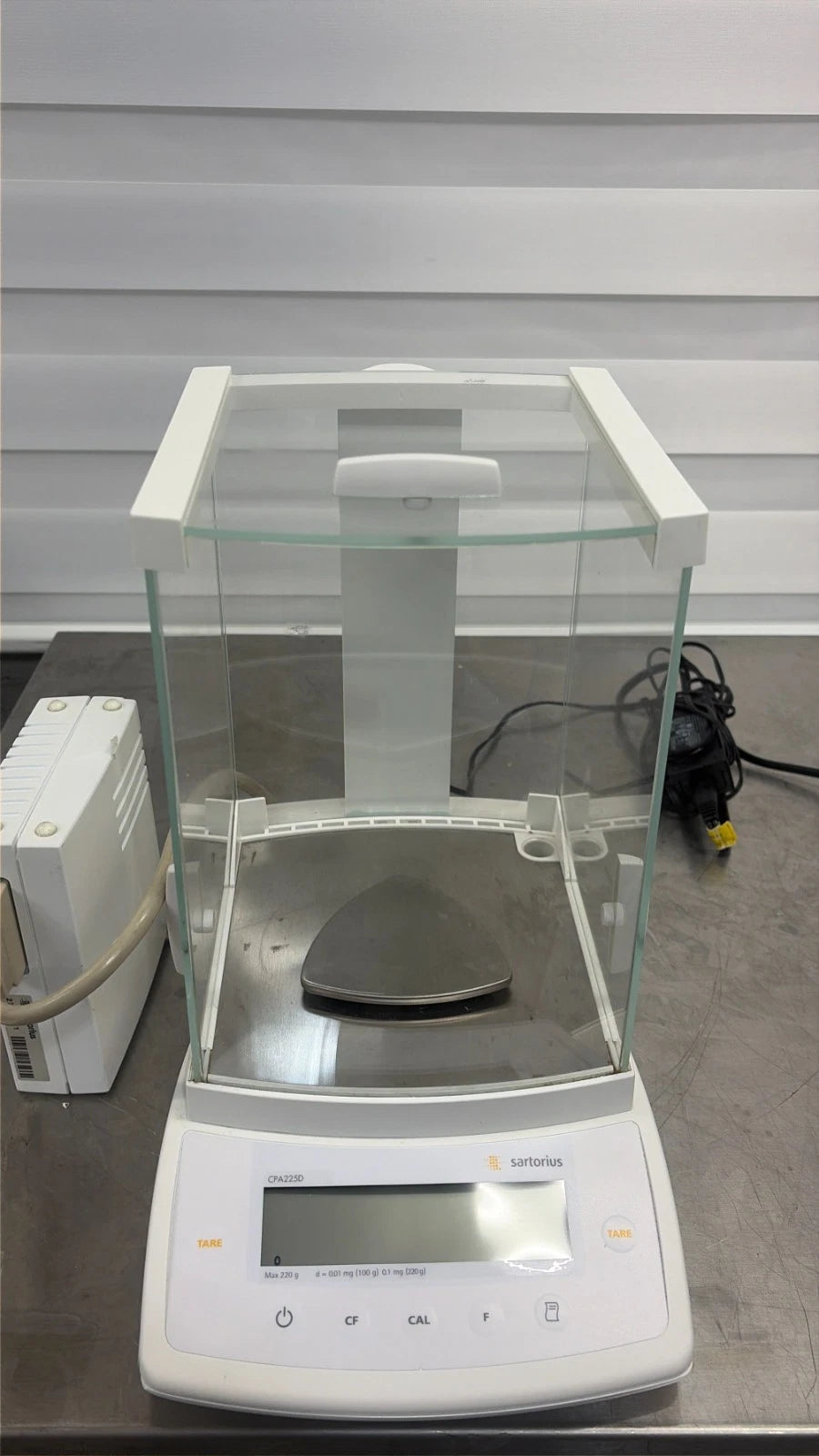 Sartorius CPA225D Semi-Micro Analytical Balance