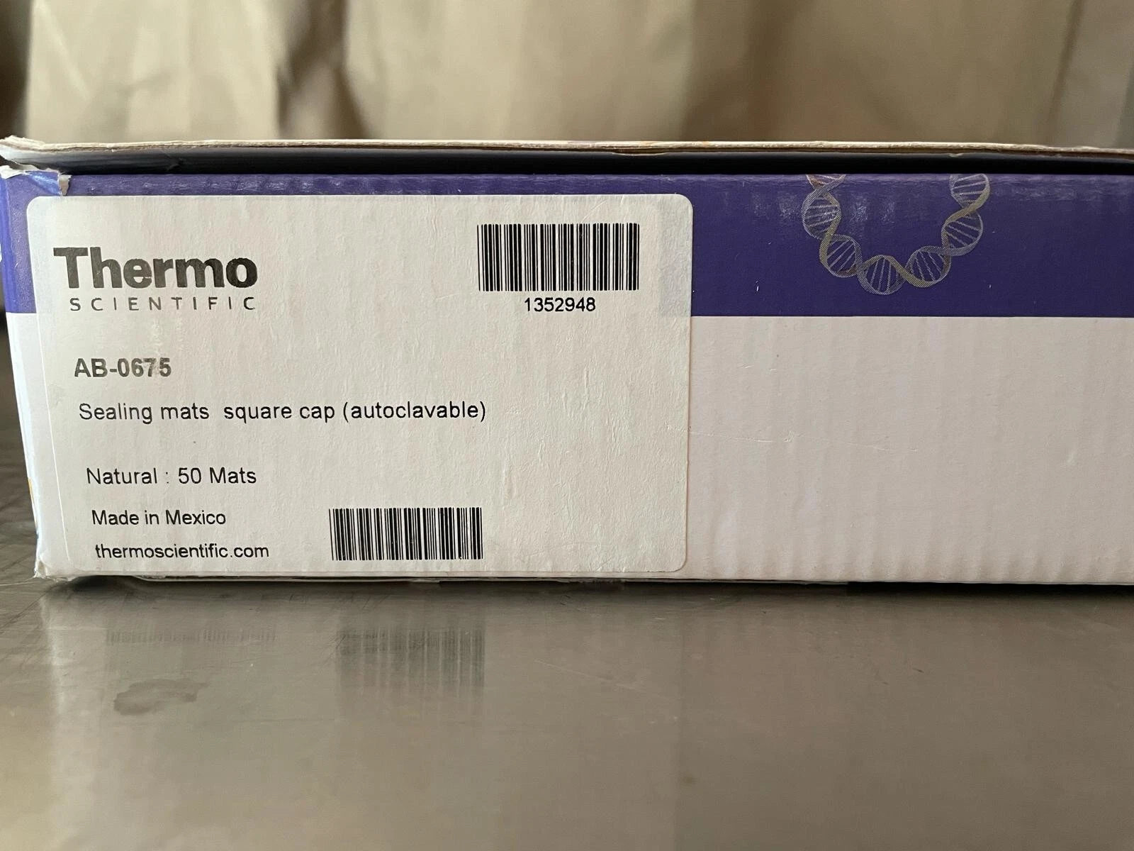 Thermo Scientific AB-0675 Sealing Mats 35 pcs Open Box