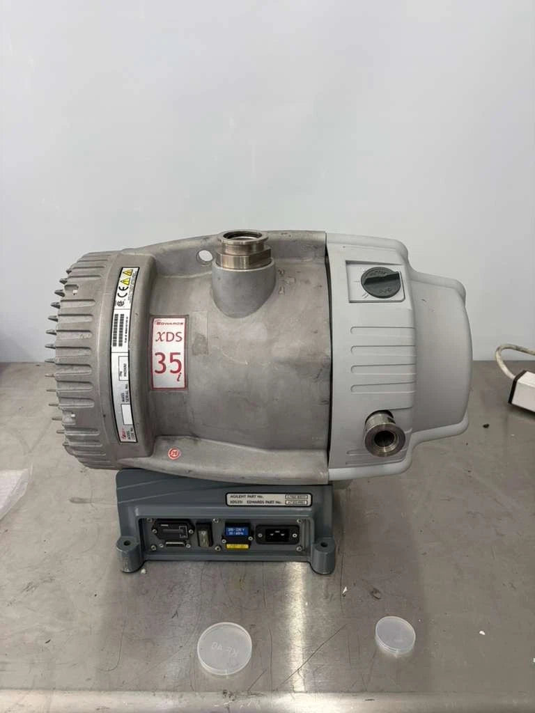 Edwards XDS35i Dry Scroll Vacuum Pump - 44k Hours See Video S/N 096224262