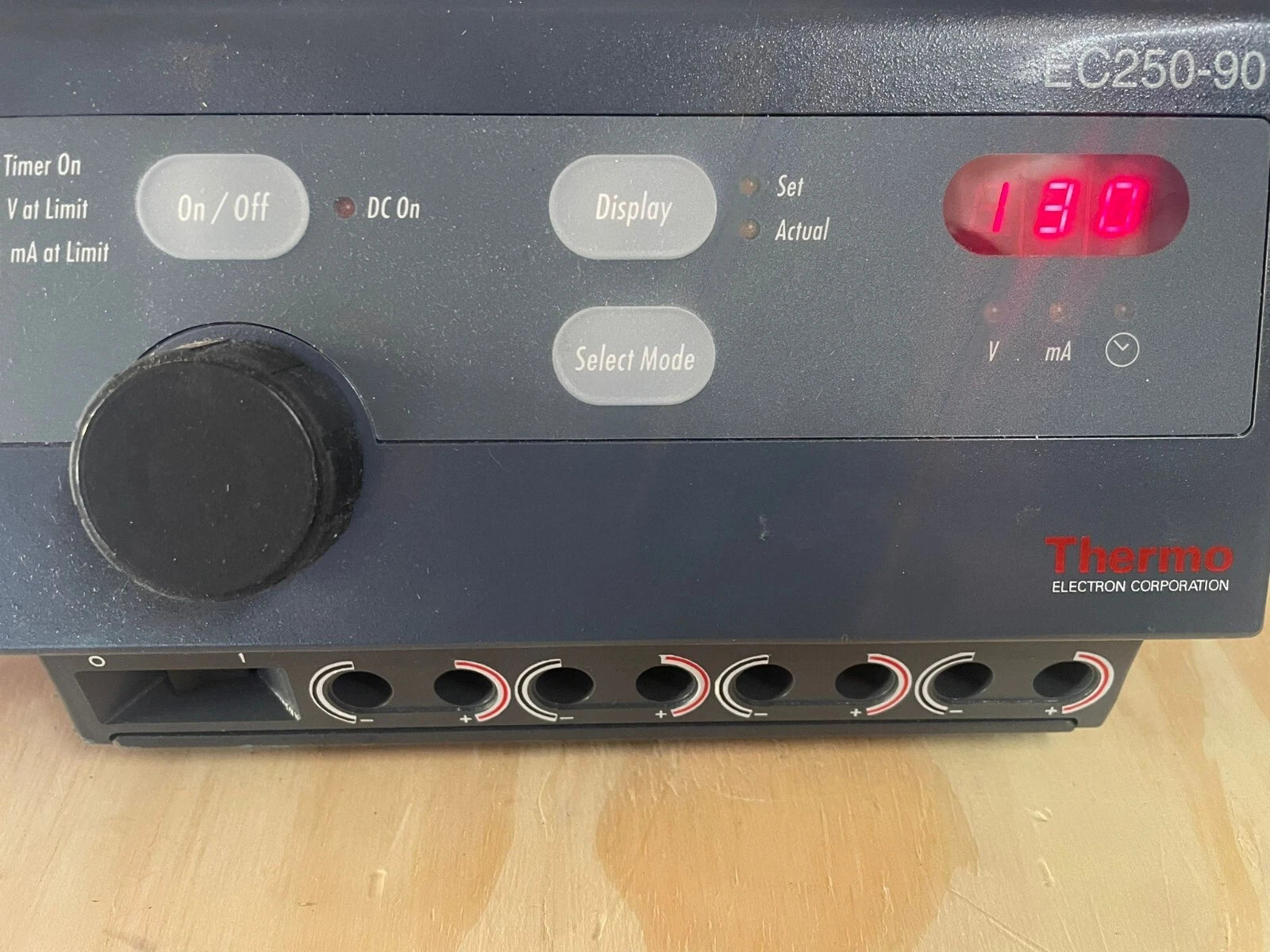 Thermo Electron Corporation Electrophoresis Power Supply EC250-90