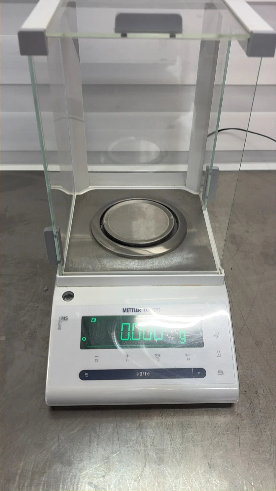 Mettler Toledo MS104S Analytical Balance Scale 120 g x 0.0001 g