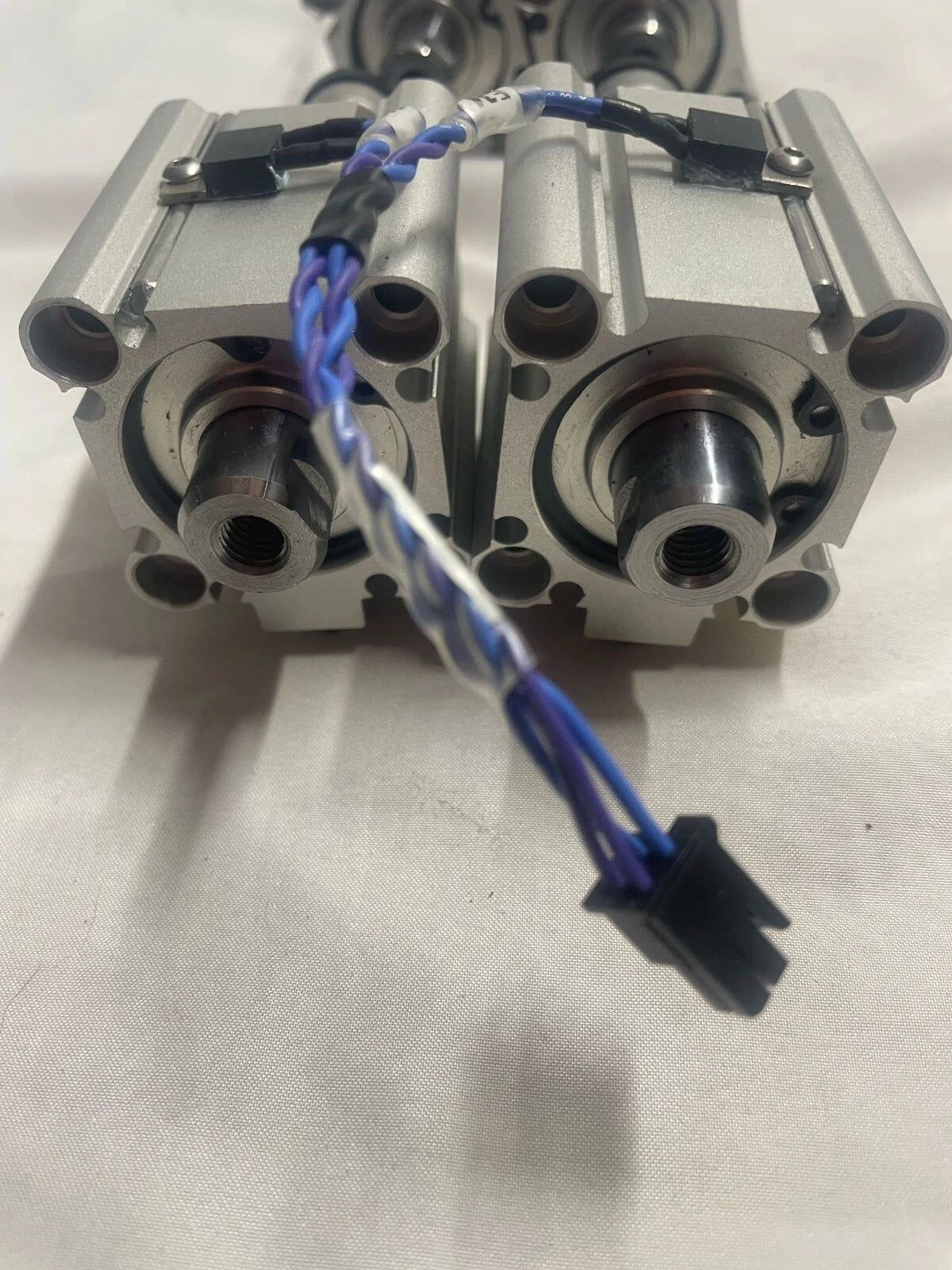 ( Lot of 4 ) SMC CQ2WB32-25DZ / CQ2WB3225DZ Tested OK!! 30 days warranty
