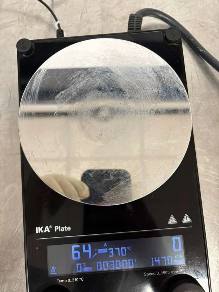 IKA PLATE S001 Digital Heating Magnetic Stirrer & Temperature Probe No Stand