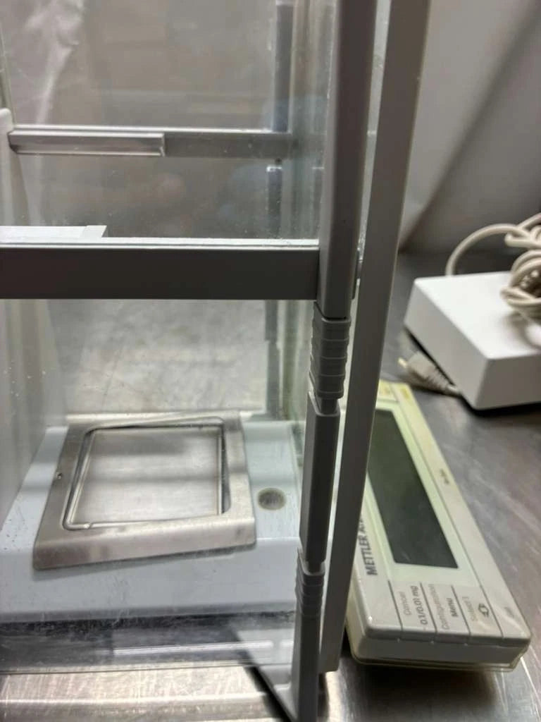 Mettler Toledo AT261 DeltaRange Analytical Balance 30 Days Warranty