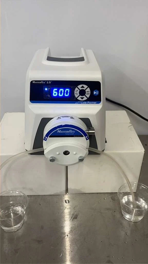 Cole Parmer Masterflex Model 900-2200 L/S DRIVE with 07514-10 easy-load head