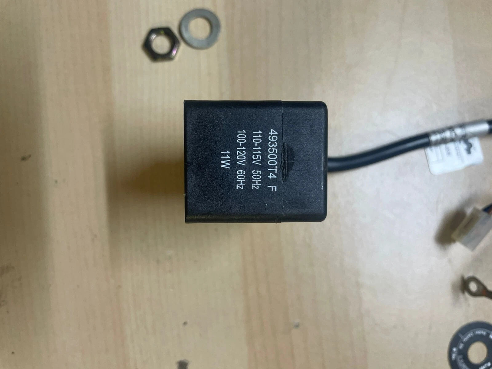 Parker 493500T4 F Lucifer Solenoid Valve: 11W, 110-115V @ 50Hz, 484718