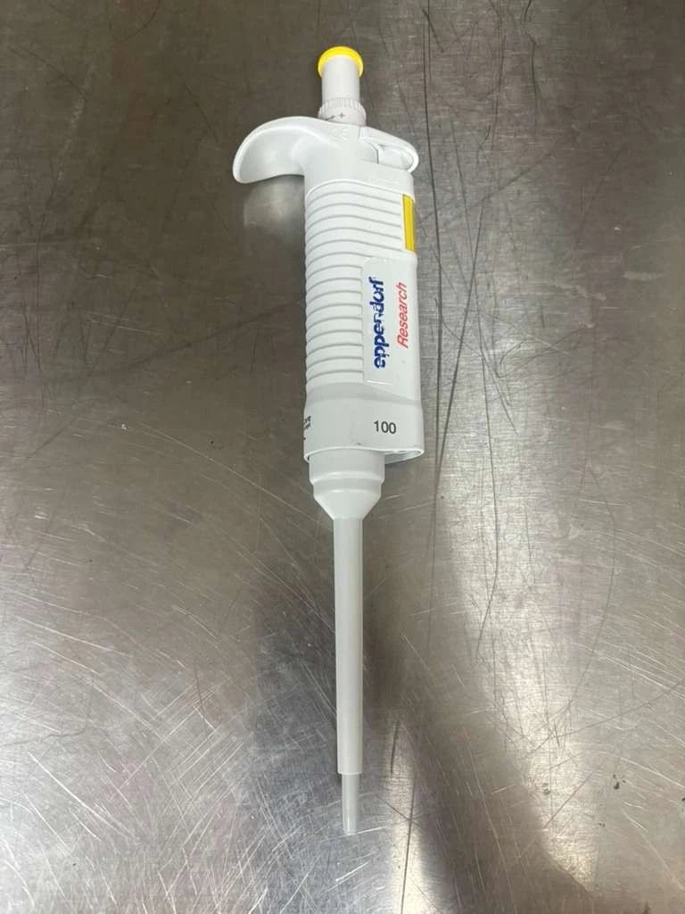 Set of 5 Eppendorf Research Plus Pipettes 2.5-100-1000-5000