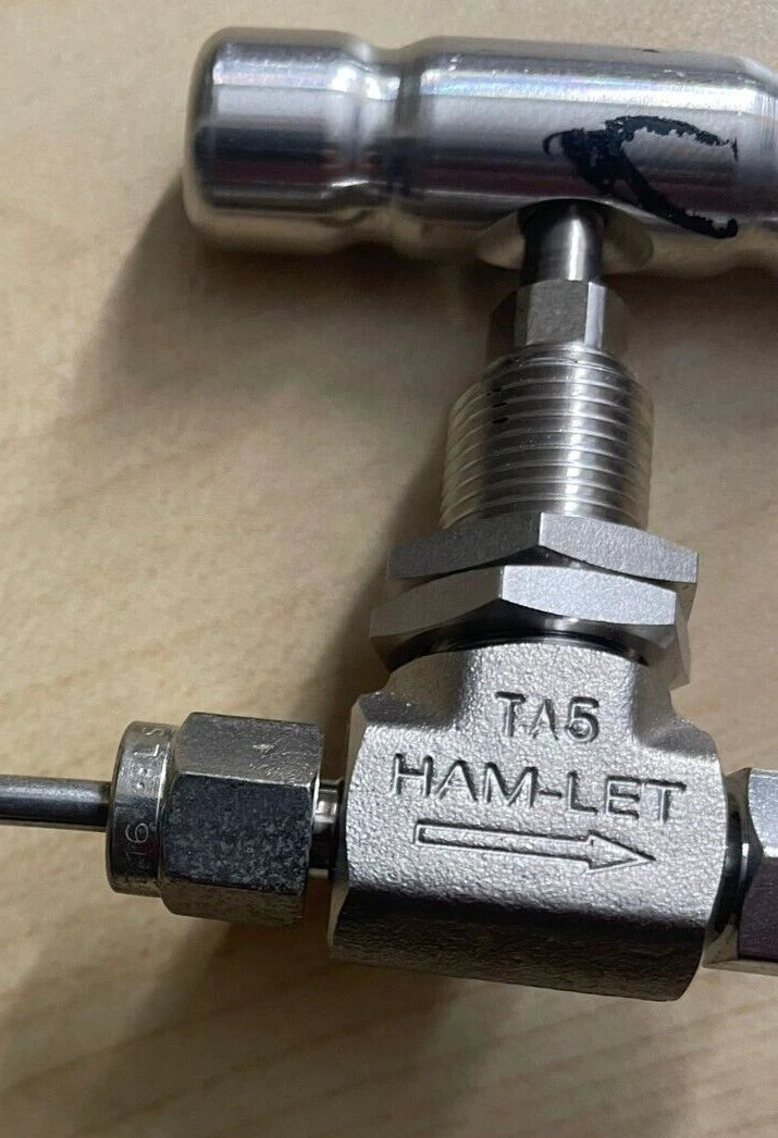 NOSHOK Liquid Filled Pressure Gauge 0-2000 PSI + Ham-let connections