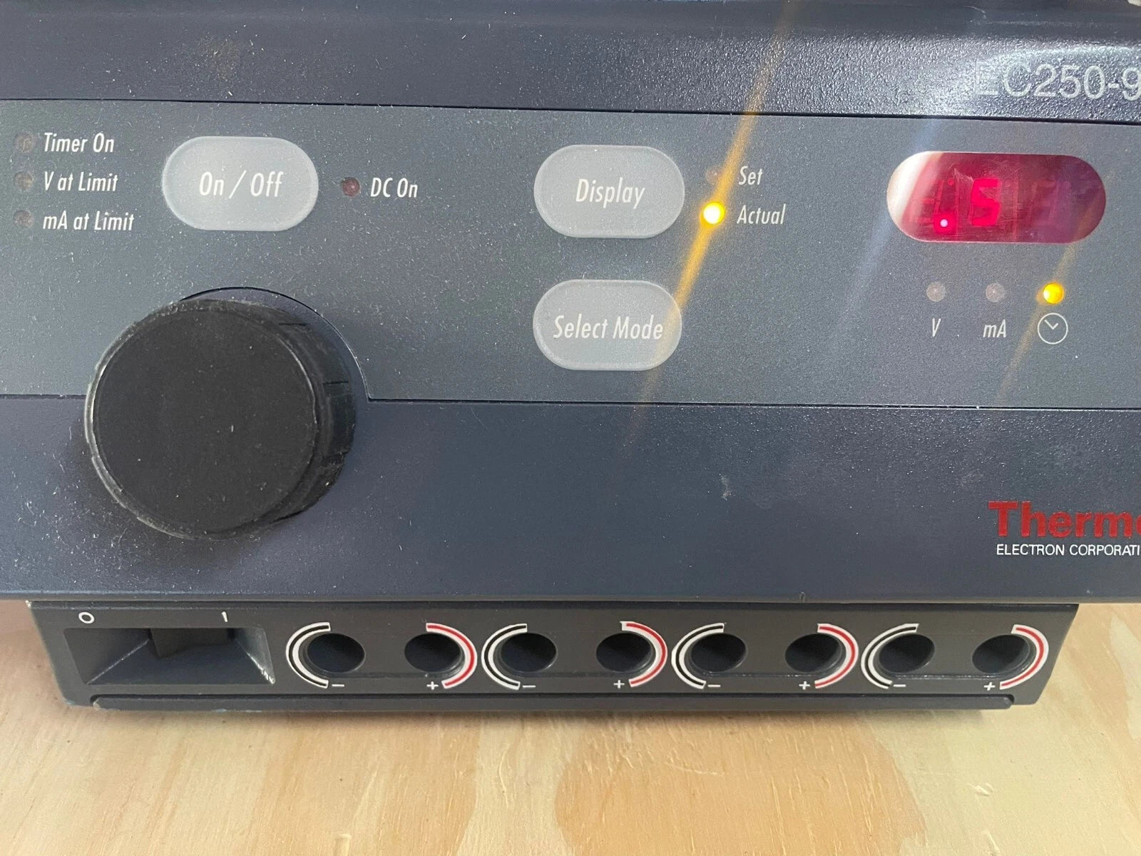Thermo Electron Corporation Electrophoresis Power Supply EC250-90