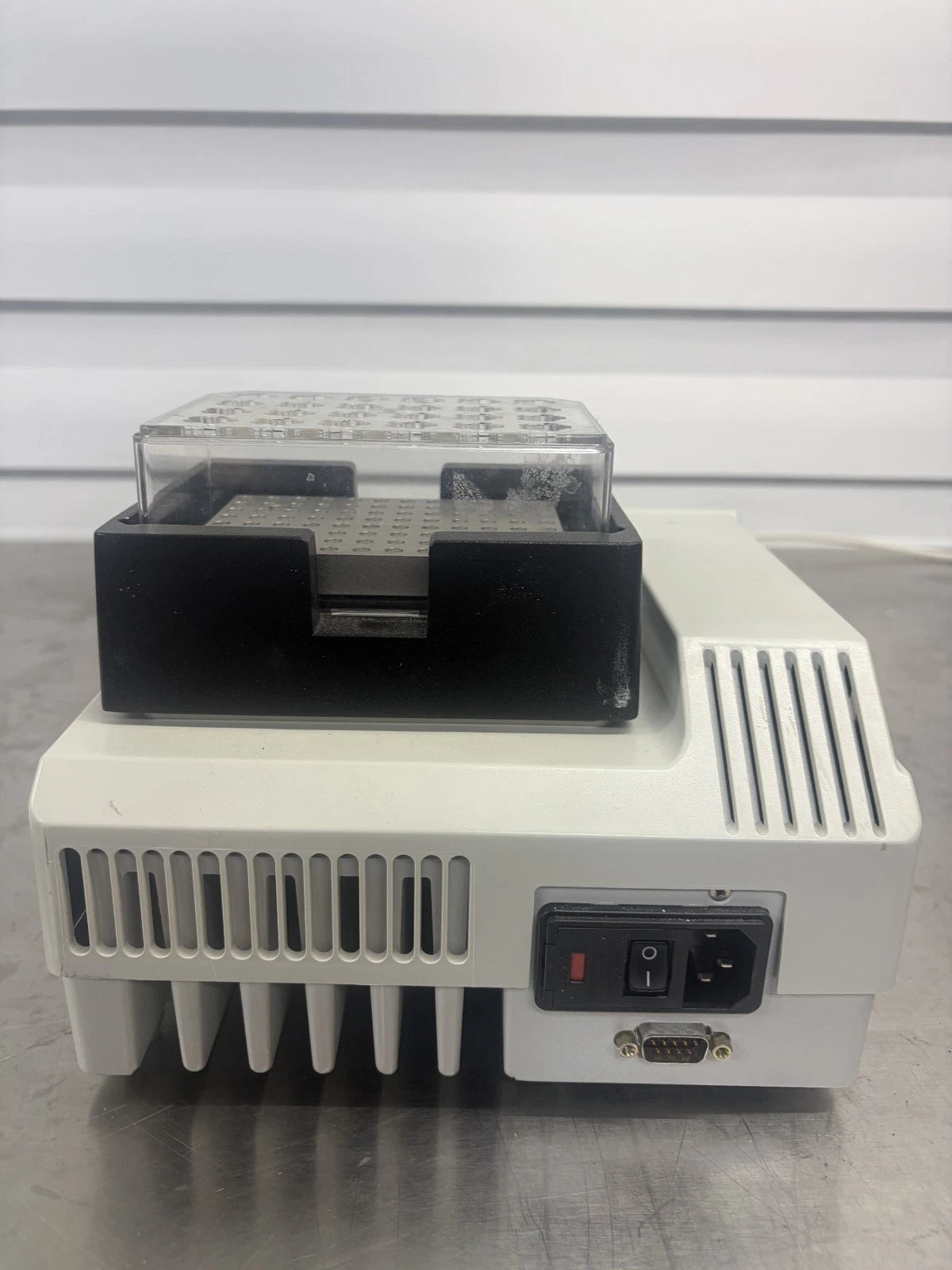Eppendorf 5352 ThermoStat Plus Dry Bath Incubator