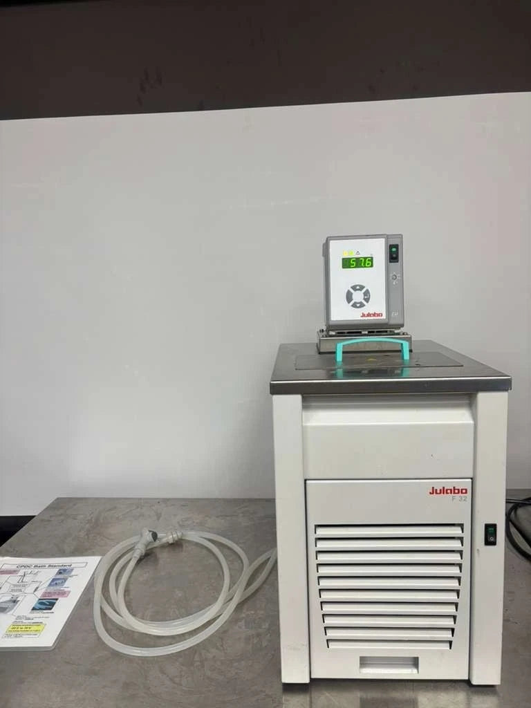 Julabo EH Heated Circulator Julabo F32 Refrigerated/Heating Bath System