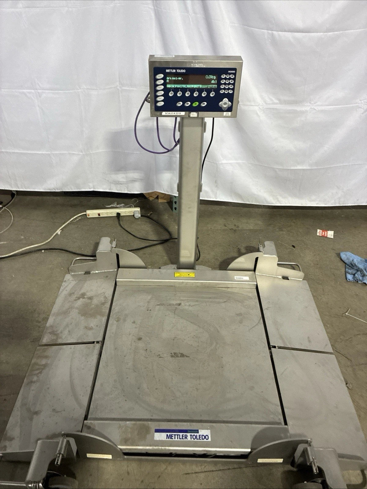 Mettler Toledo Floor Scale 2888P Display IND690 30 days warranty Freight