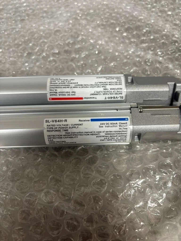 Keyence SL-V64H Light Curtain Transmitter and Receiver, 51.3"