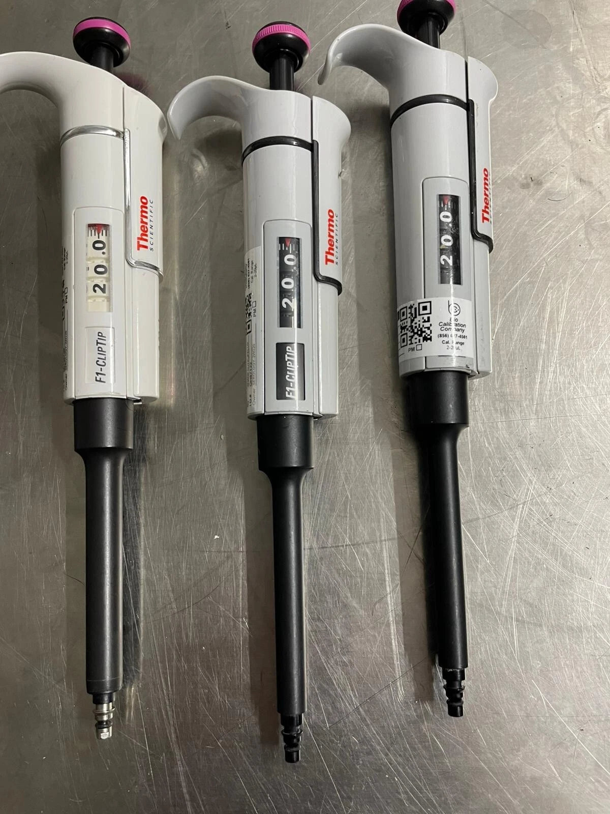 lot of 3 Thermo Scientific™ F1-ClipTip™ 2- 20 uL Single Channel Pipette