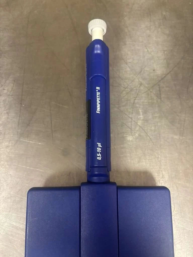 Set of Fisherbrand Finnpipette II 0,5-10uL 12-Channel Manual Adjustable