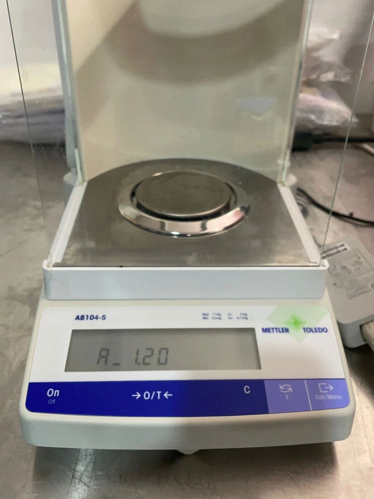 Mettler Toledo AB104-S Analyical Balance Digital Scale with Shield " ERROR 4"
