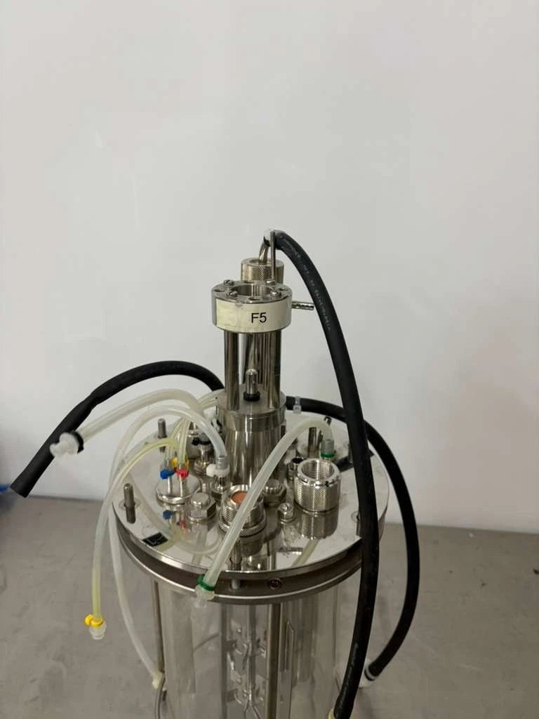 Applikon Biotechnology 3L Glass Bioreactor Vessel with Stainless Steel Headplate