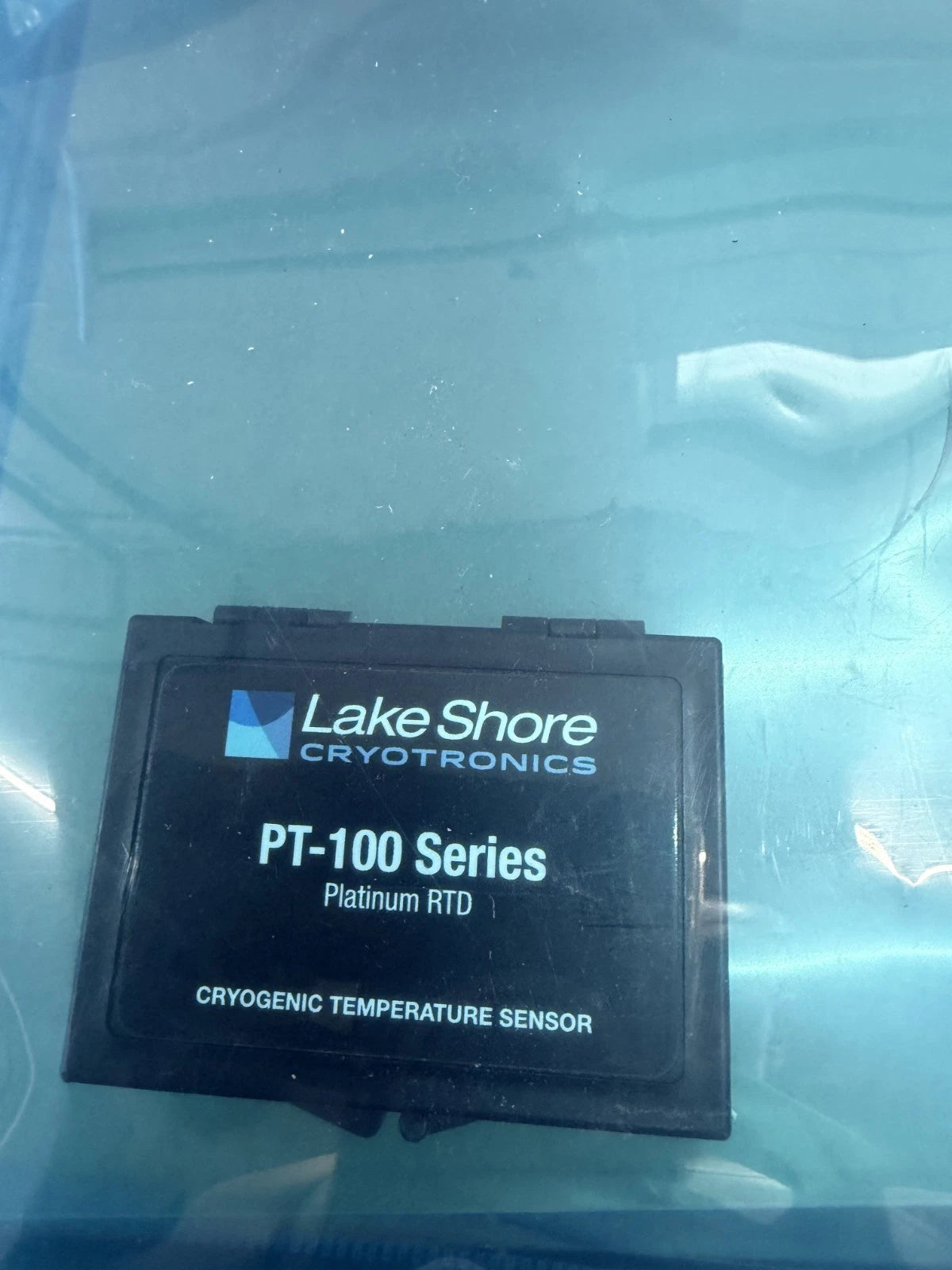 Omega CYC325 Cryogenic Controller BUNDLE w/Lake Shore DT-670A Sensor and PT100