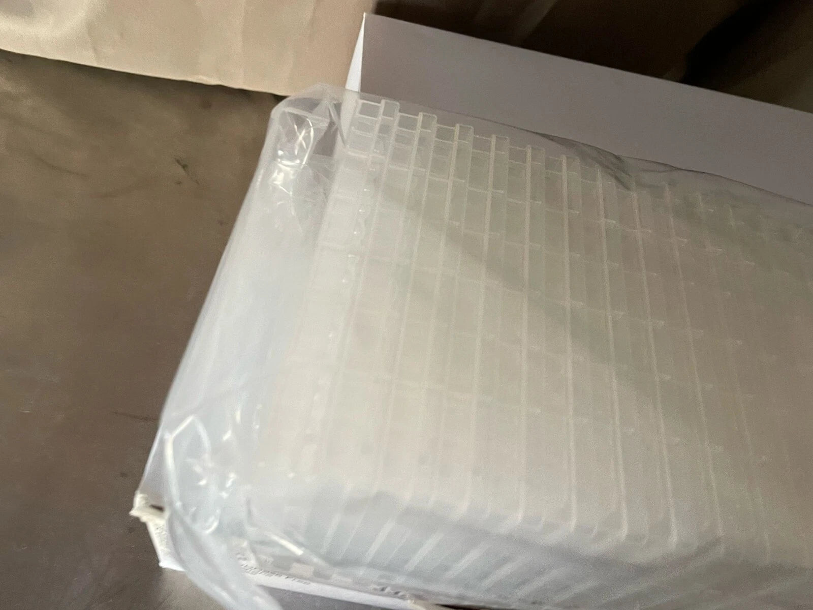 CORNING 96-Well Clear Microplates Sterile Round Bottom No Lids 3359 50/Pack