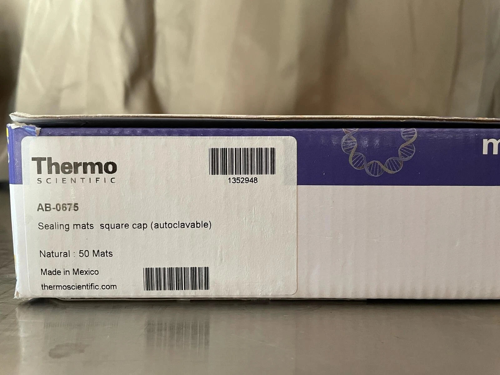 Thermo Scientific AB-0675 Sealing Mats 35 pcs Open Box