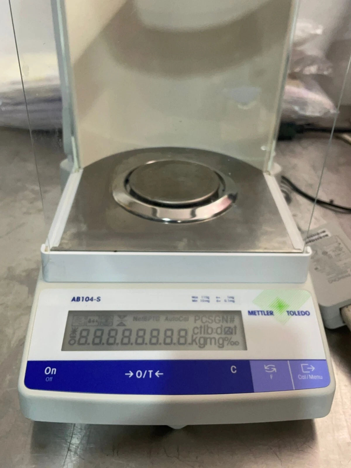 Mettler Toledo AB104-S Analyical Balance Digital Scale with Shield " ERROR 4"