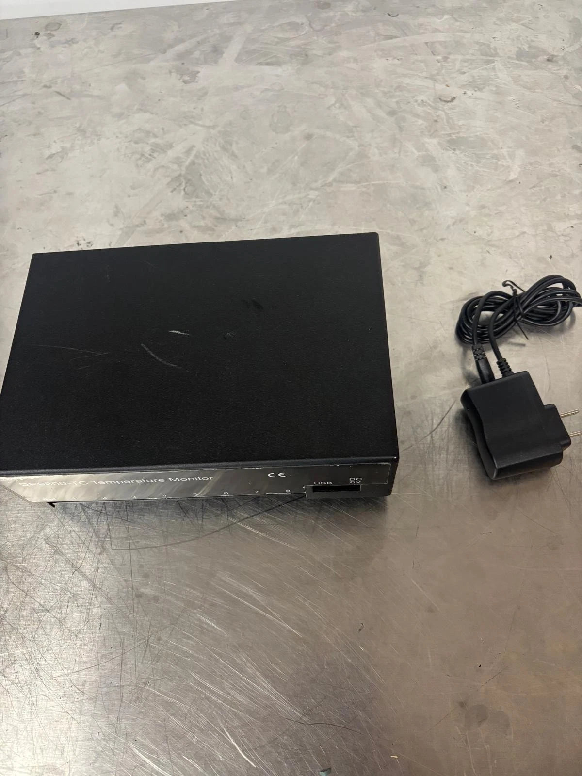 OMEGA DP9800-TC Temperature monitor 8 Channel