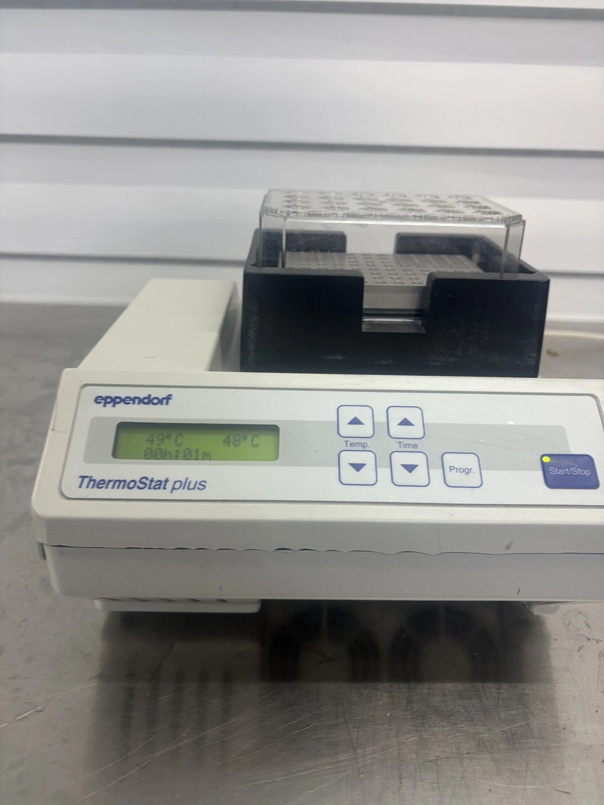 Eppendorf 5352 ThermoStat Plus Dry Bath Incubator