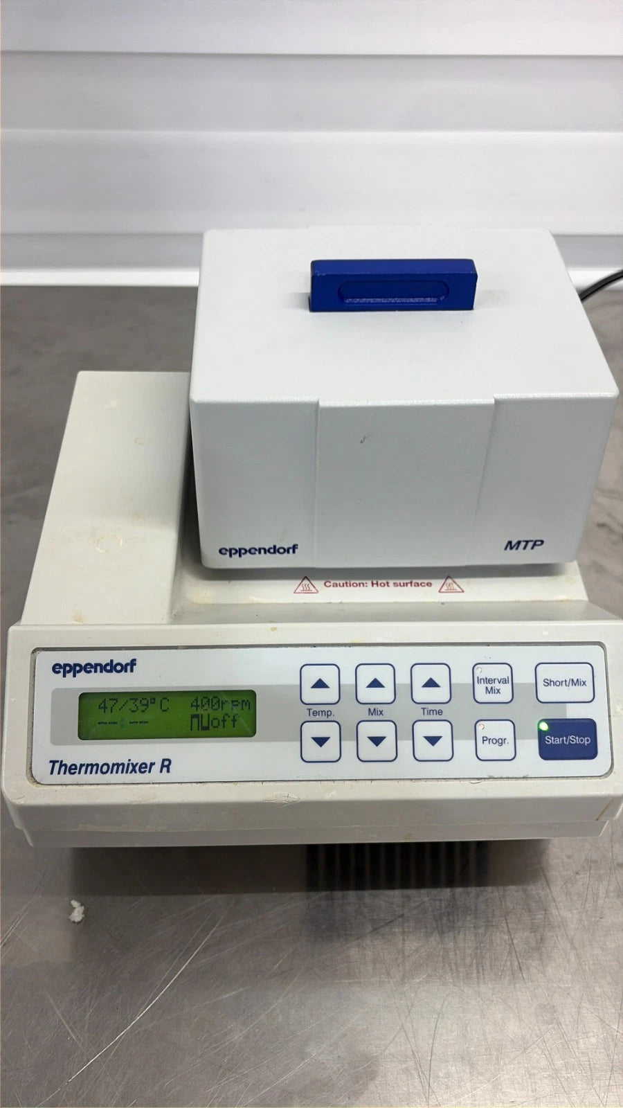 Eppendorf ThermoMixer R 5355 heat/cool shaker mixer with MTP micro plate block