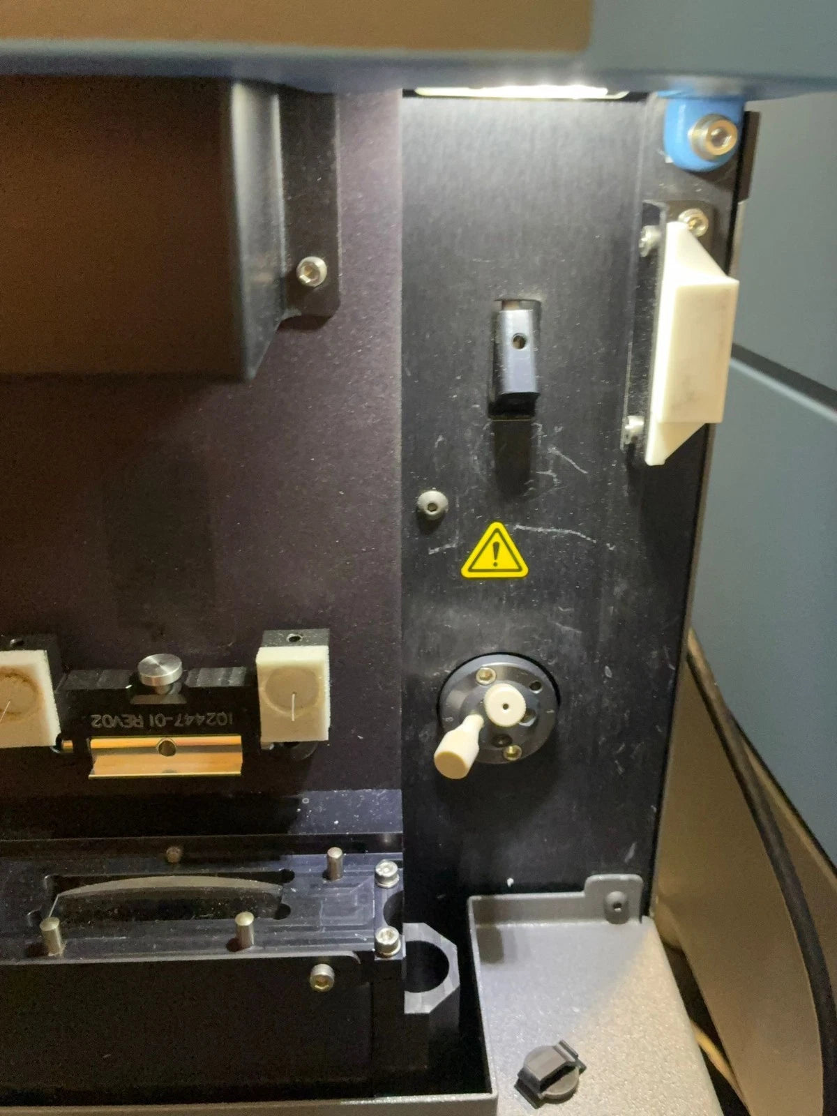 ProteinSimple iCE3 Protein Analyzer With cIEF MicroInjector Next Autosampler