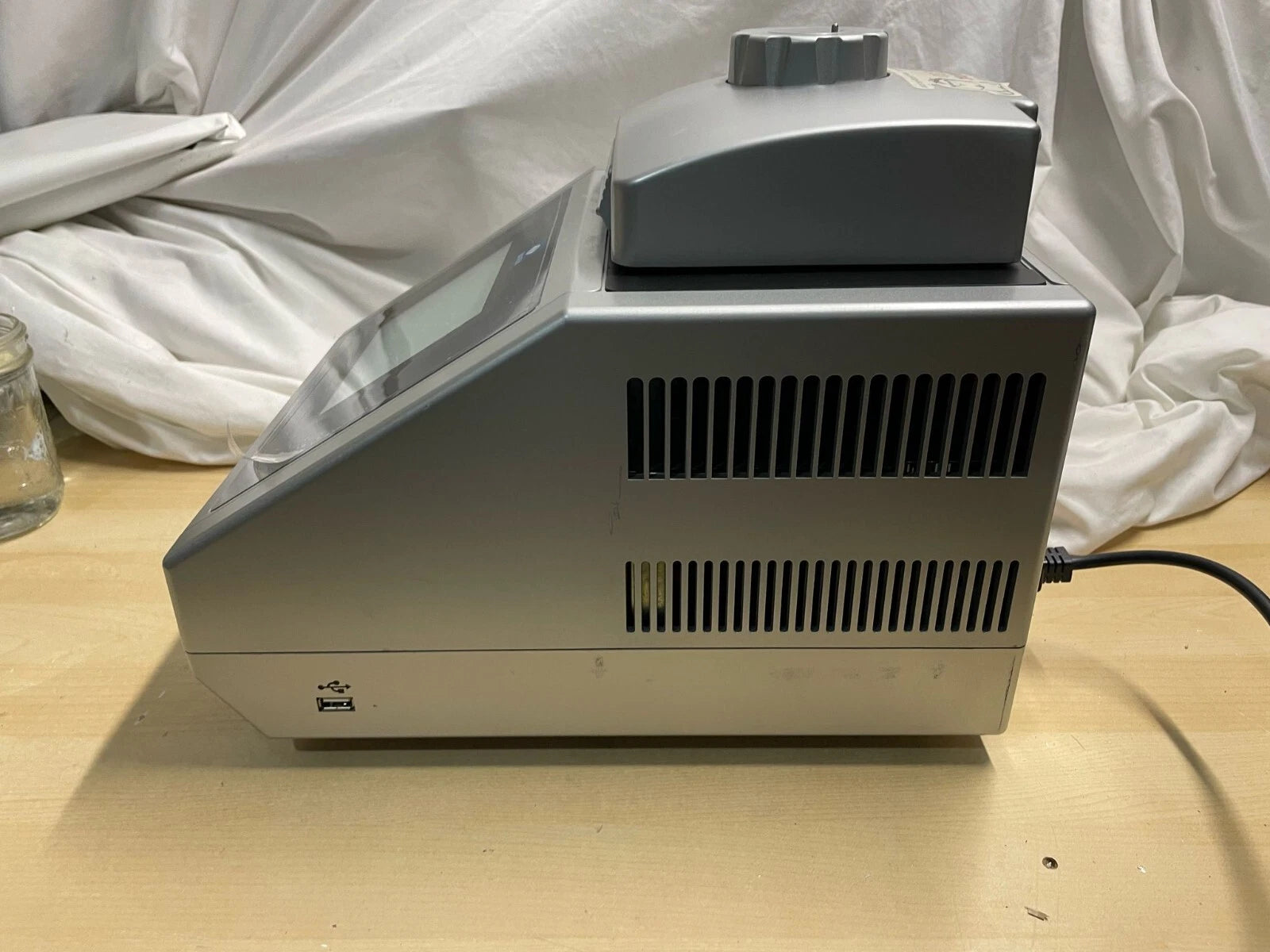 Bioer Technology BTC42096 – LifeECO 96-well Gradient Thermal Cycler w/ Warranty