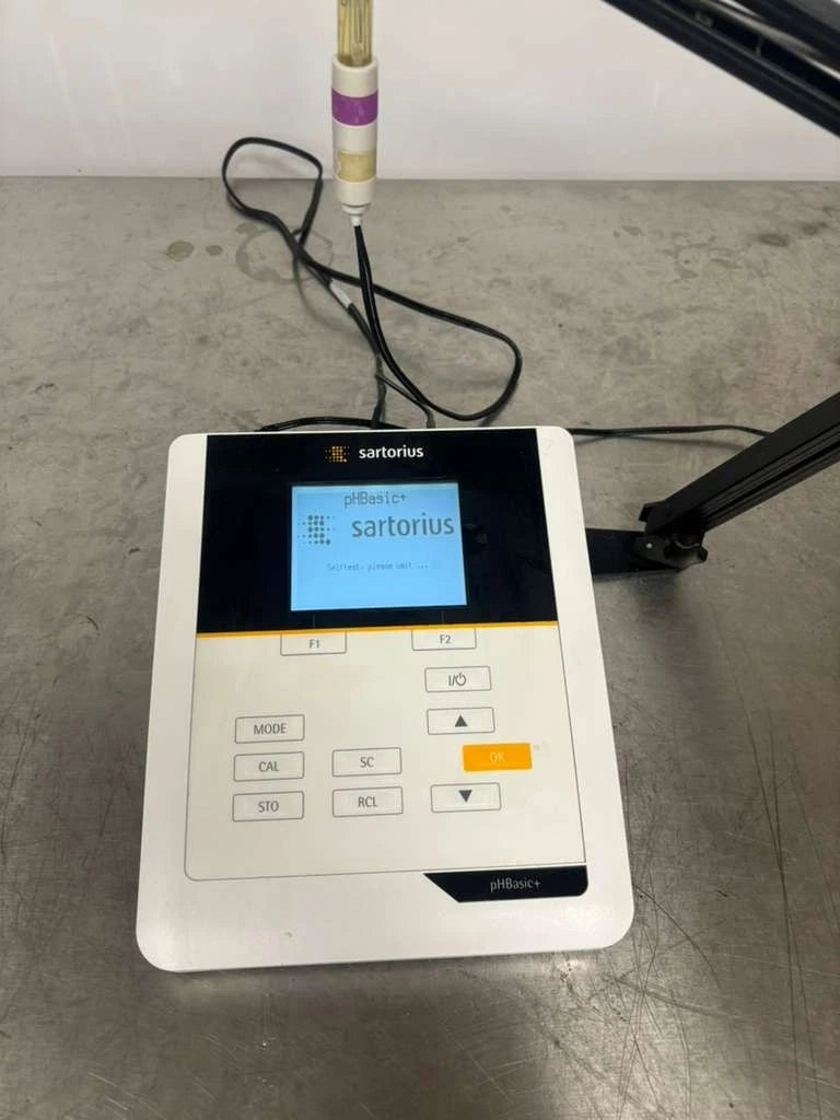 Sartorius Model PhBasic+. With Fisherbrand™ accumet™ Cat.#13-620-111