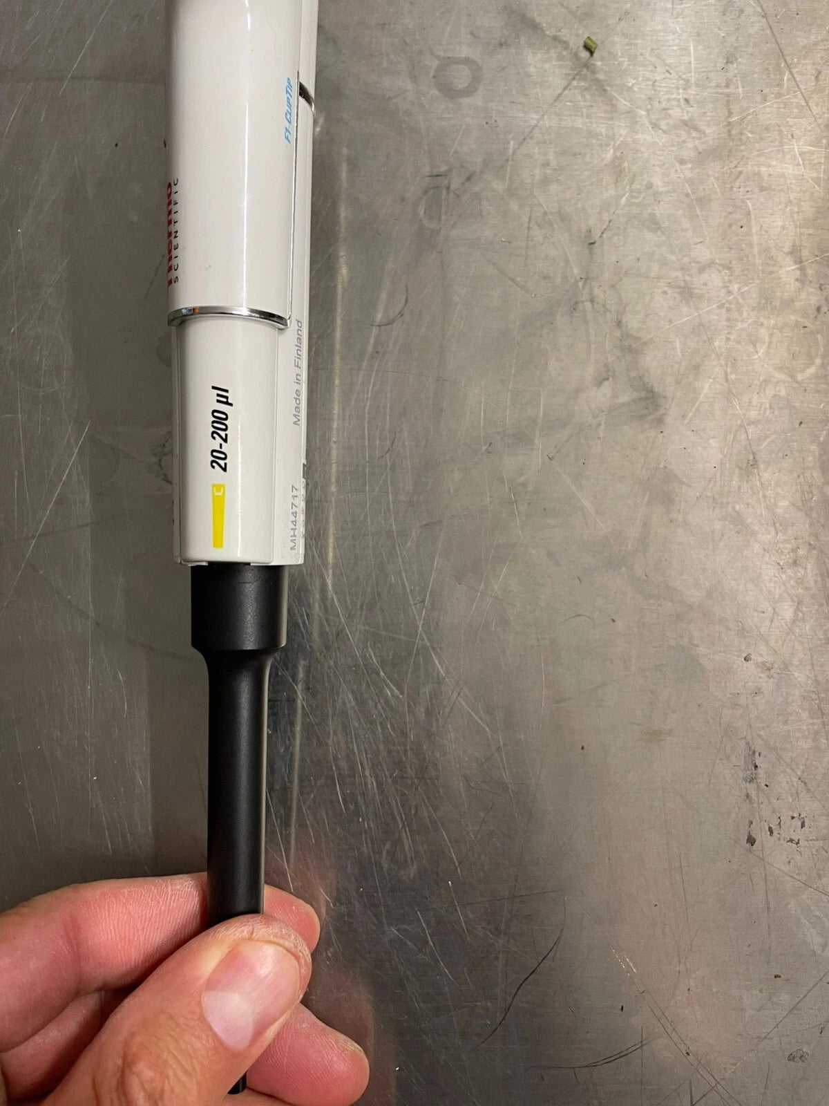 Thermo Scientific™ F1-ClipTip™ 20- 200 uL Single Channel Pipette