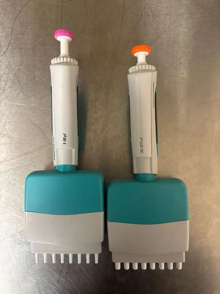 Set of 2 Thermo Finnpipette 8 channel: 1-10ul 30-300ul
