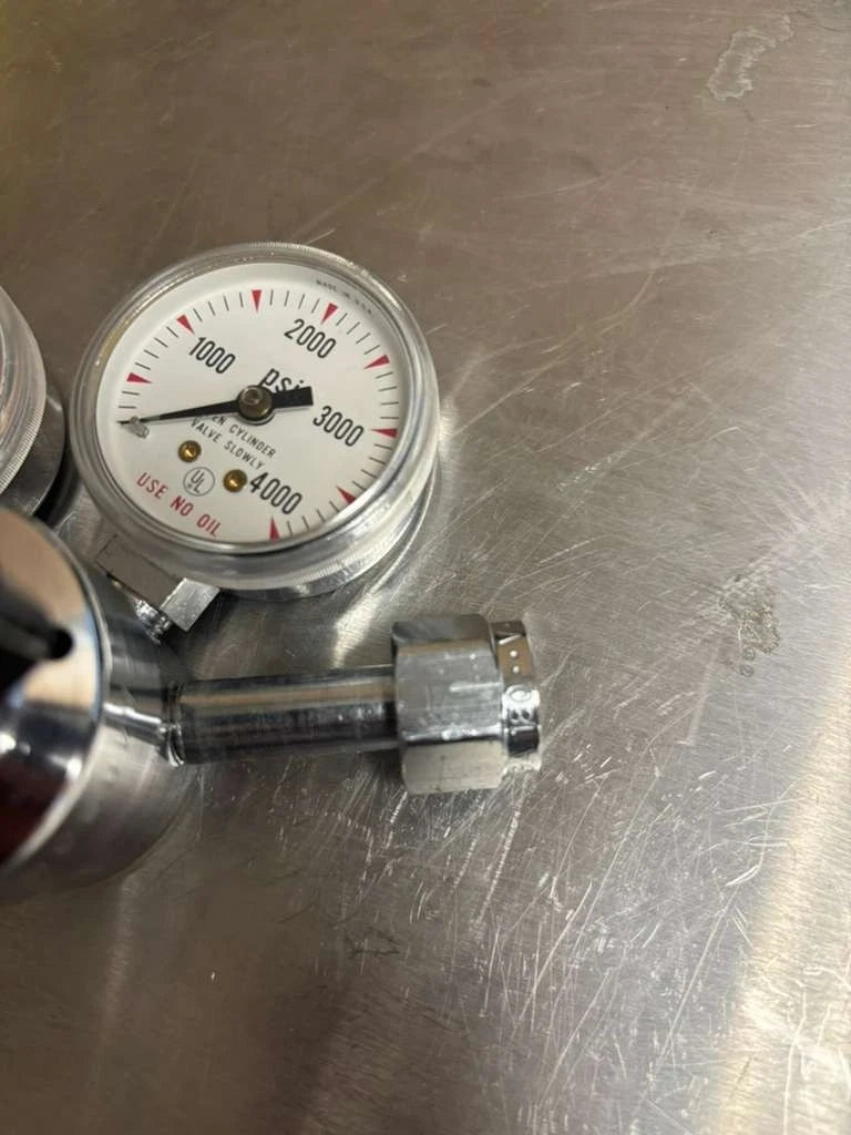 Aldrich Compressed Gas Regulator for Inert Gas 3000 Psig