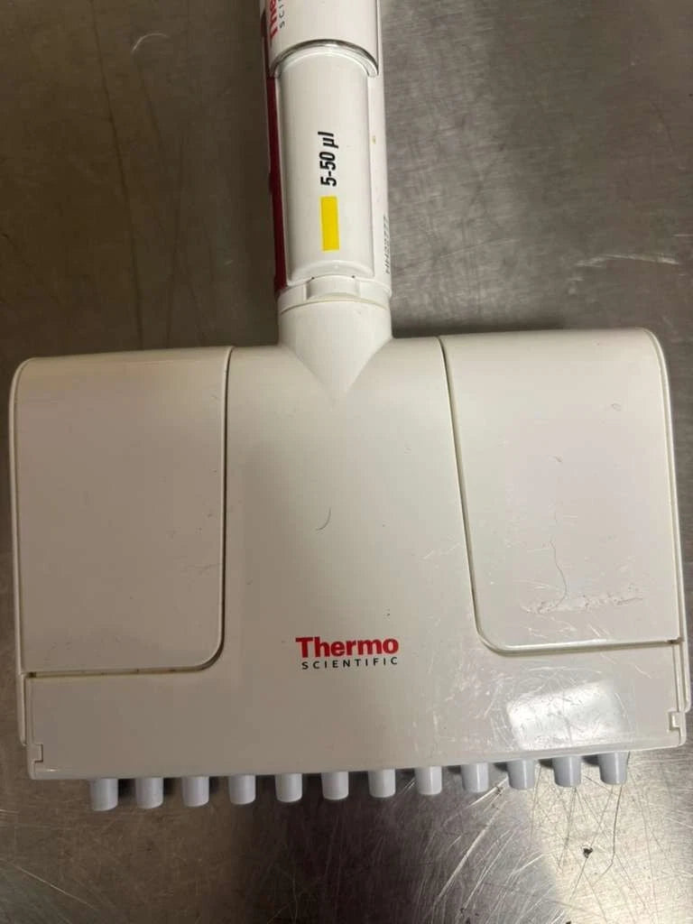 Set of 2 ThermoF1 finnpipette multichannel Pipette 5-50ul 8-12channel