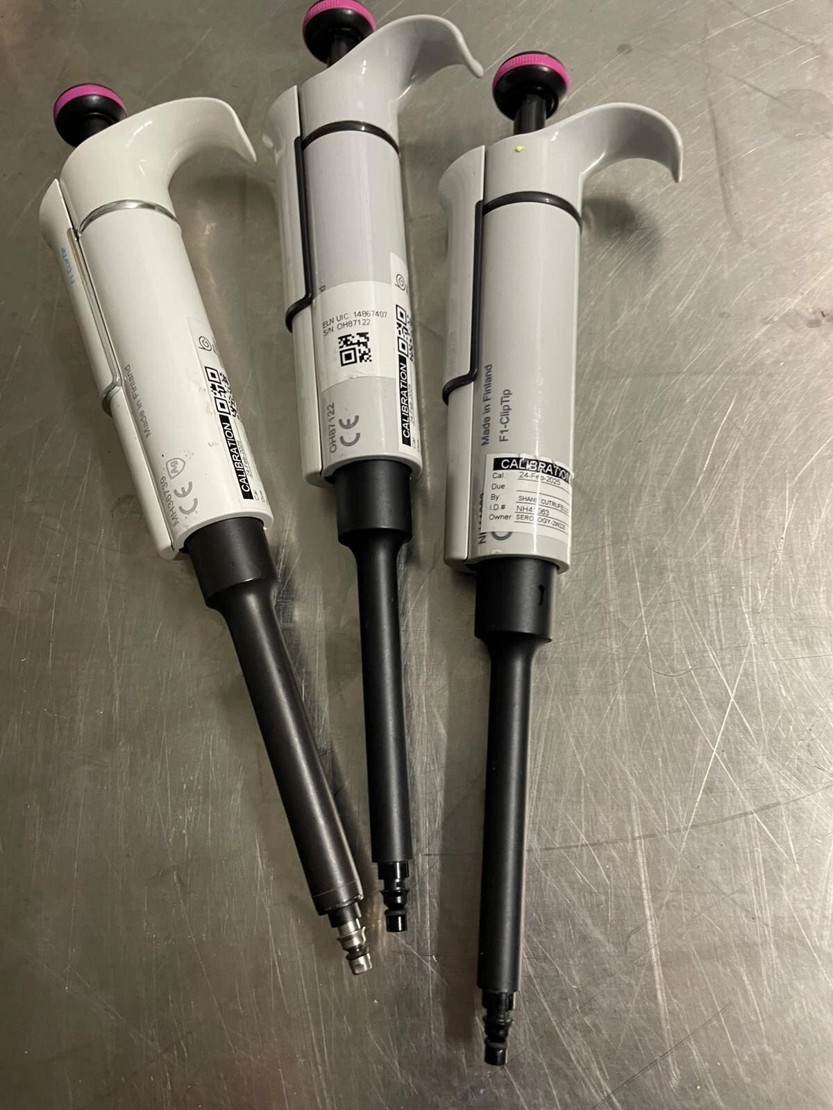 lot of 3 Thermo Scientific™ F1-ClipTip™ 2- 20 uL Single Channel Pipette