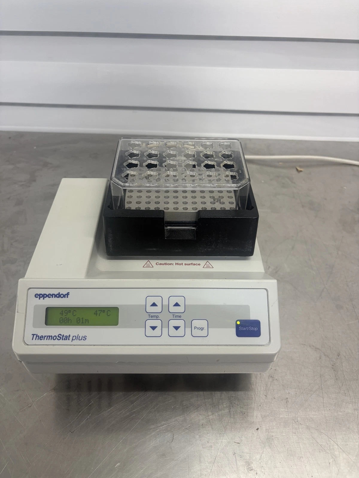 Eppendorf 5352 ThermoStat Plus Dry Bath Incubator