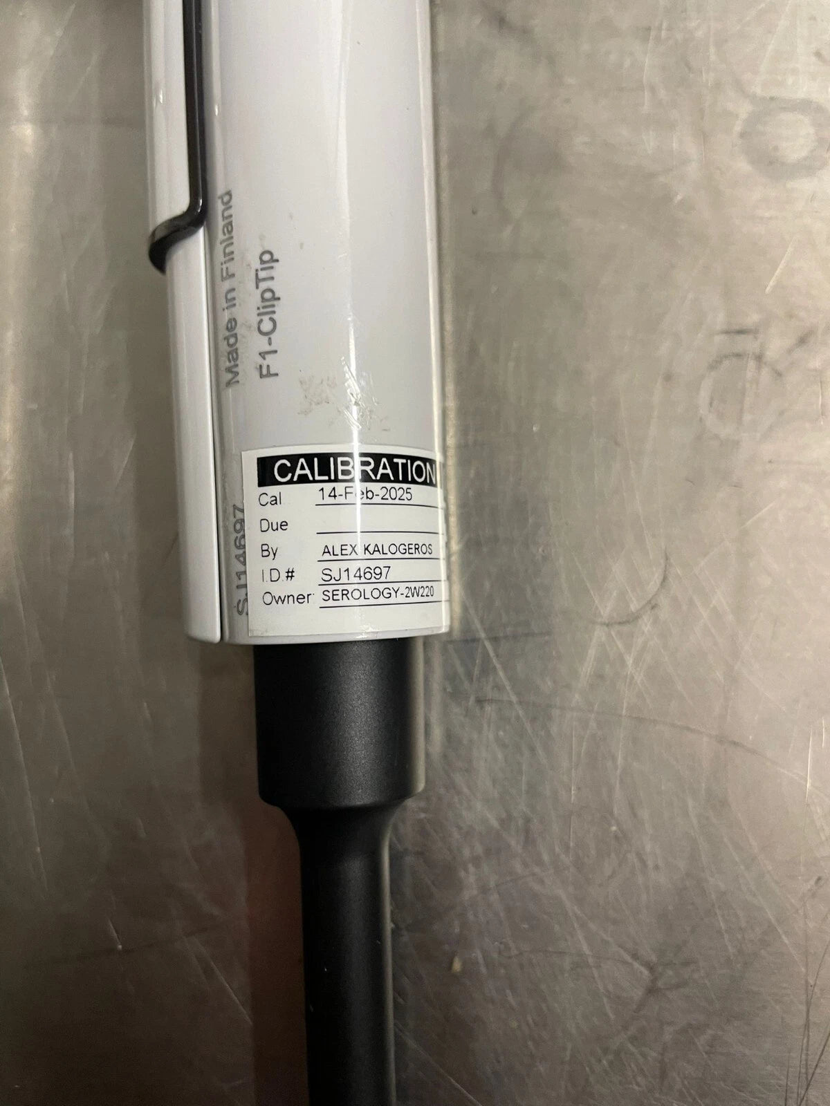 lot of 2 Thermo Scientific™ F1-ClipTip™ 30- 300 uL Single Channel Pipette