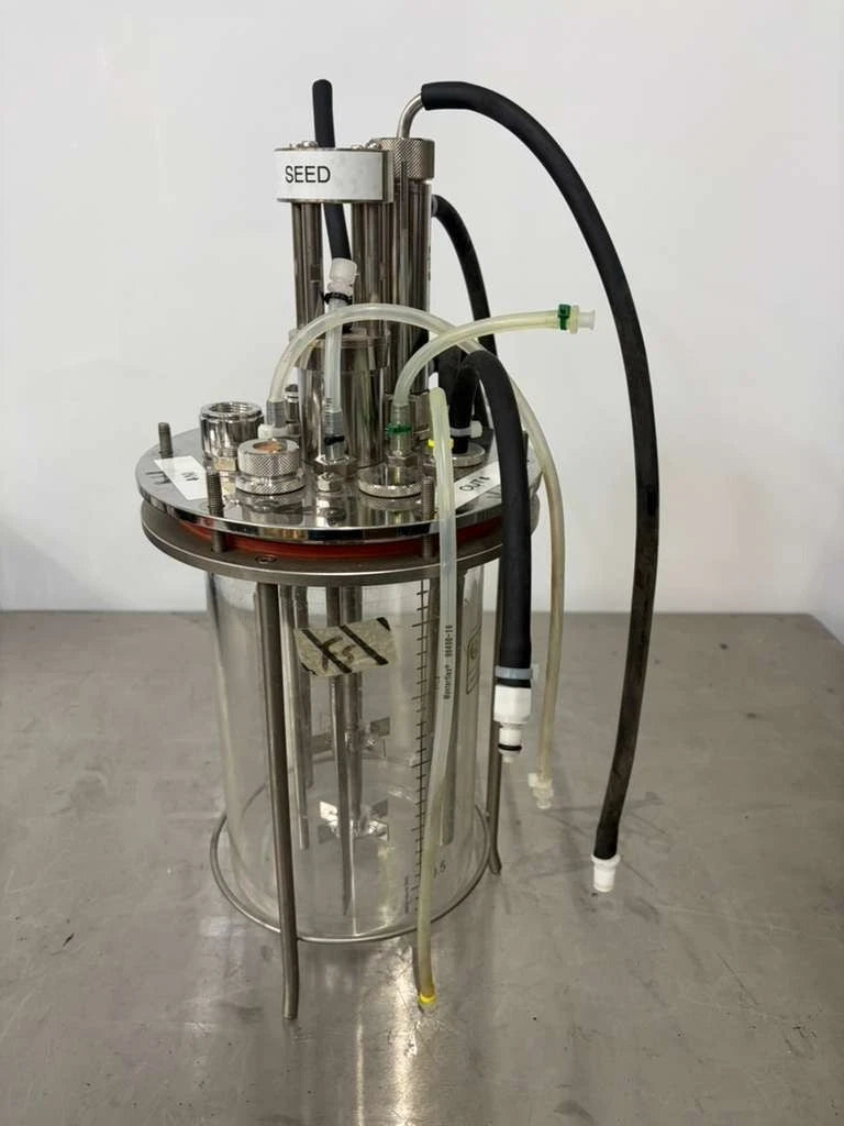 Applikon Biotechnology 3L Glass Bioreactor Vessel with Stainless Steel Headplate
