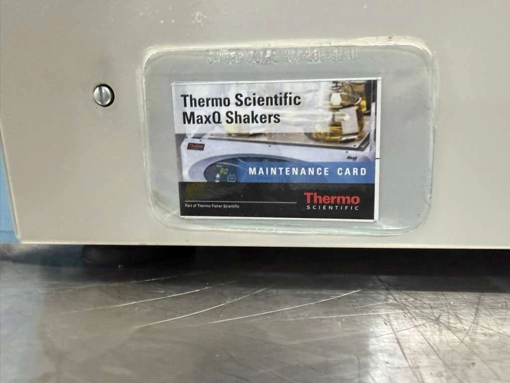 Thermo Scientific MaxQ 4450 Benchtop Orbital Incubator Shaker SHKE4450